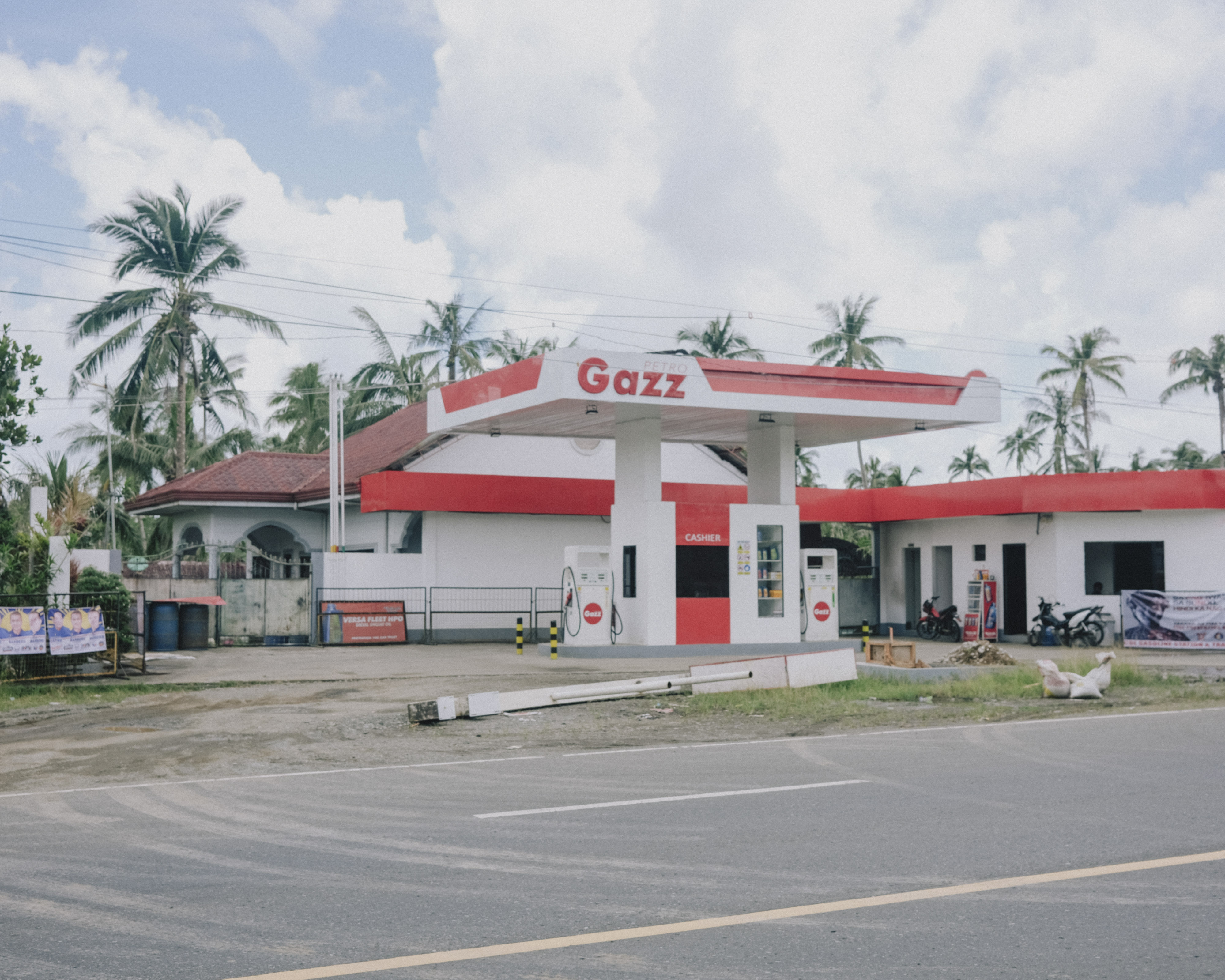 GasolineStation30.JPG