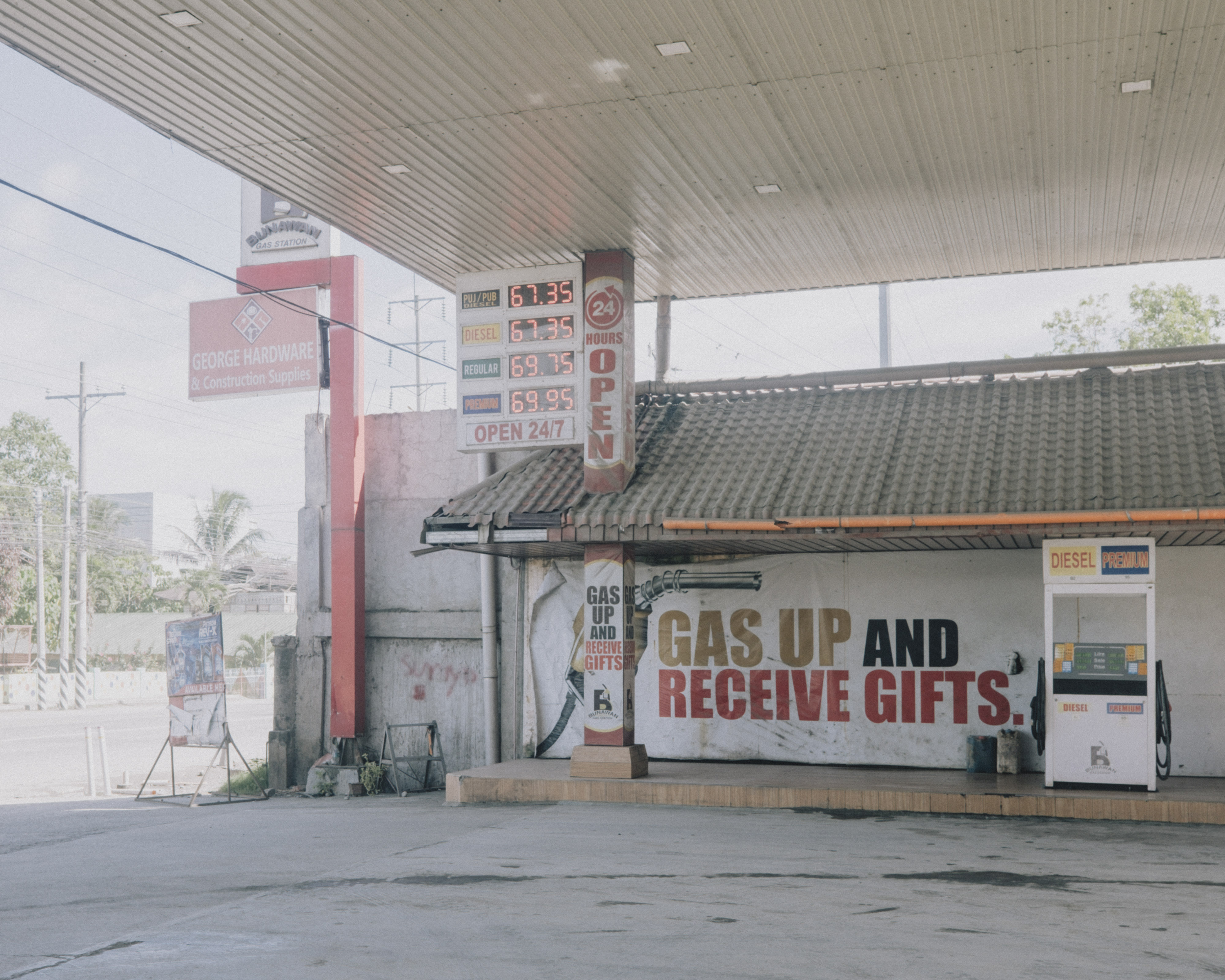 GasolineStation41.JPG